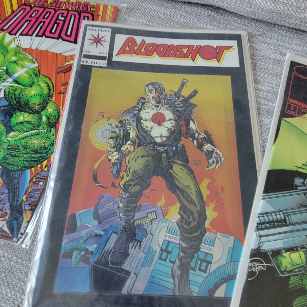 5 Comic Books. - Picture 6 of 11